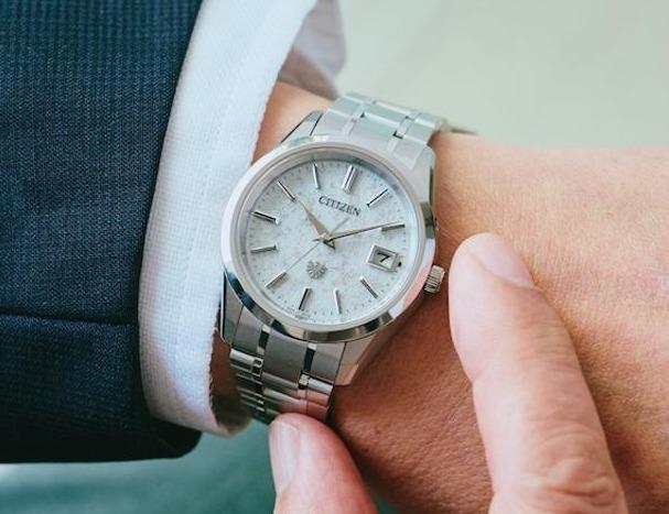 機能だけでも、見た目だけでもない。ビジネスパーソンの腕時計選びの正解──キーワードは｢愛着寿命｣ | Business Insider Japan