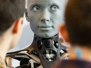 2023年7月6日、スイスのジュネーブで開催された｢AIサミット｣で公開された人型ロボット｢Ameca｣。