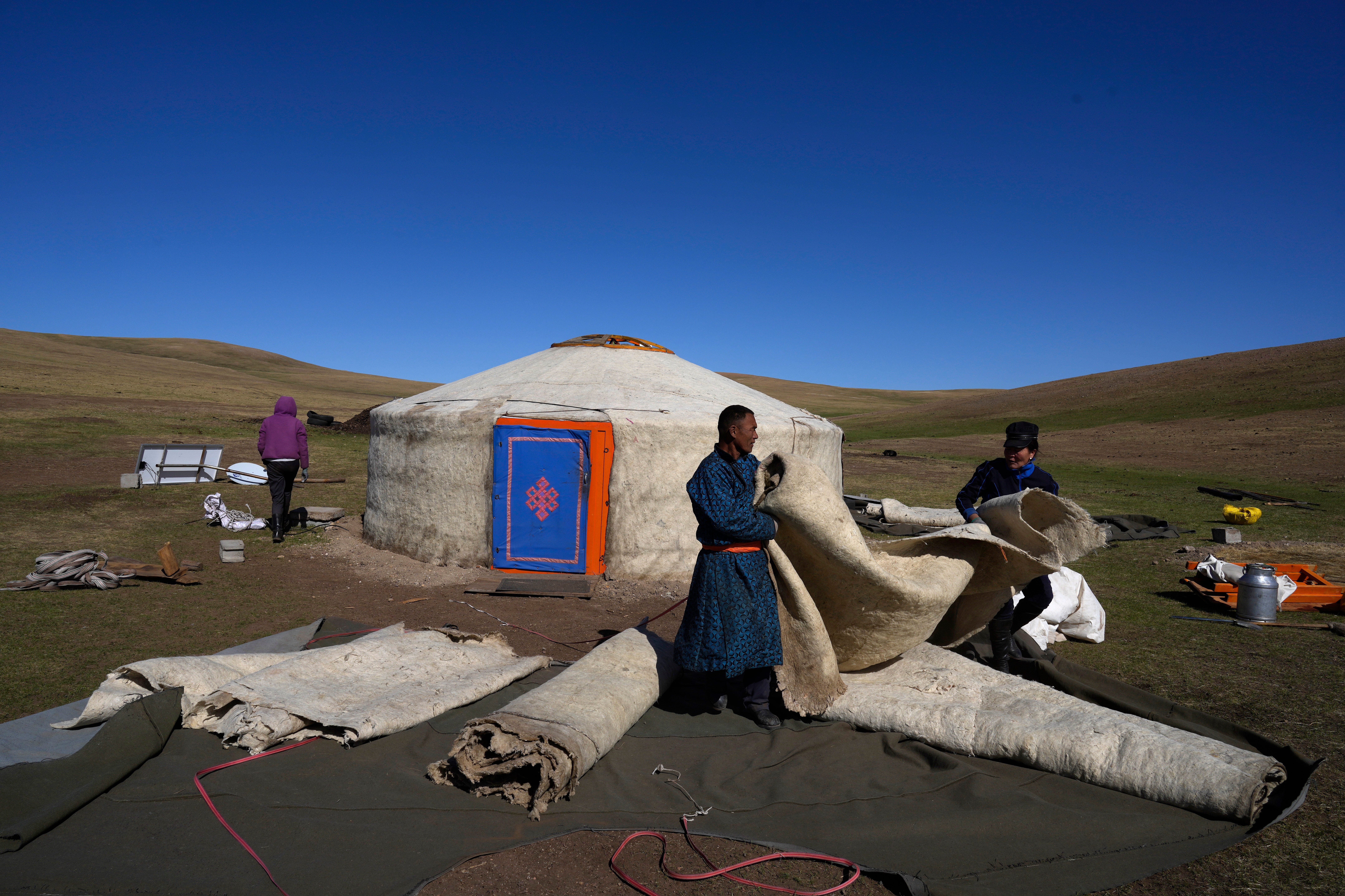 激しさを増す夏の干ばつと冬の嵐… 気候危機に直面する、モンゴル遊牧民の暮らし