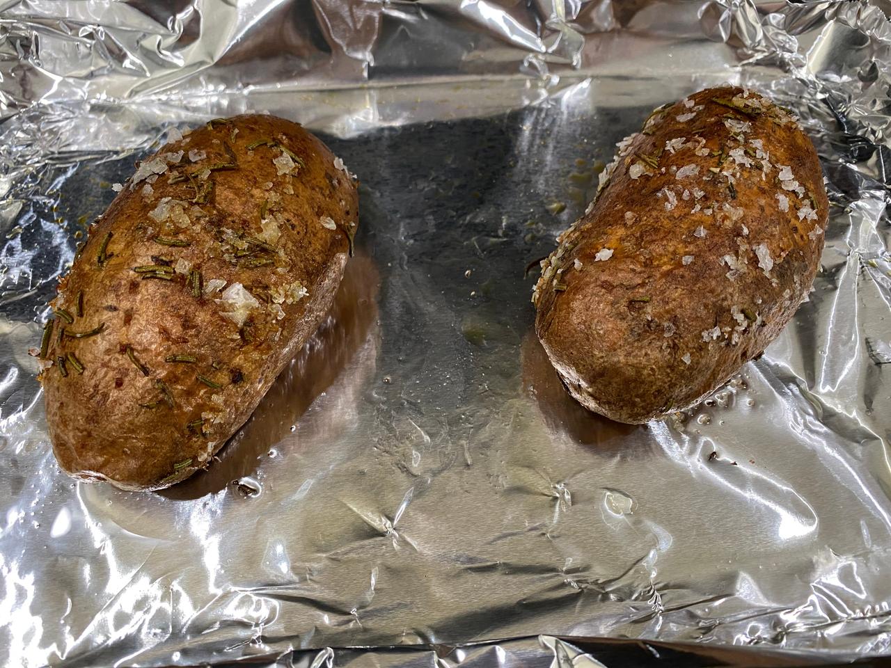 焼き上がったじゃがいも