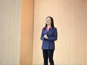 ｢Google IO 2023｣に登壇したグーグル副社長のシシー・シャオ。