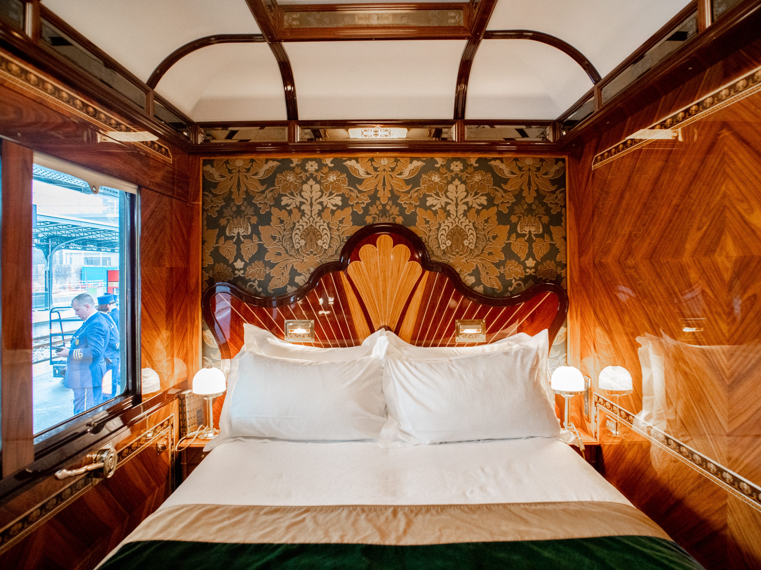 世界一有名な、あの寝台列車がリニューアル…最上級の客室を見てみよう