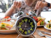 1日のうち食事ができる時間を制限し、それ以外の時間は絶食する｢プチ断食｣食事法が、長生きにはつながらない可能性があることが、新たな研究で示唆された。ただし、この結論を疑問視する意見もある。