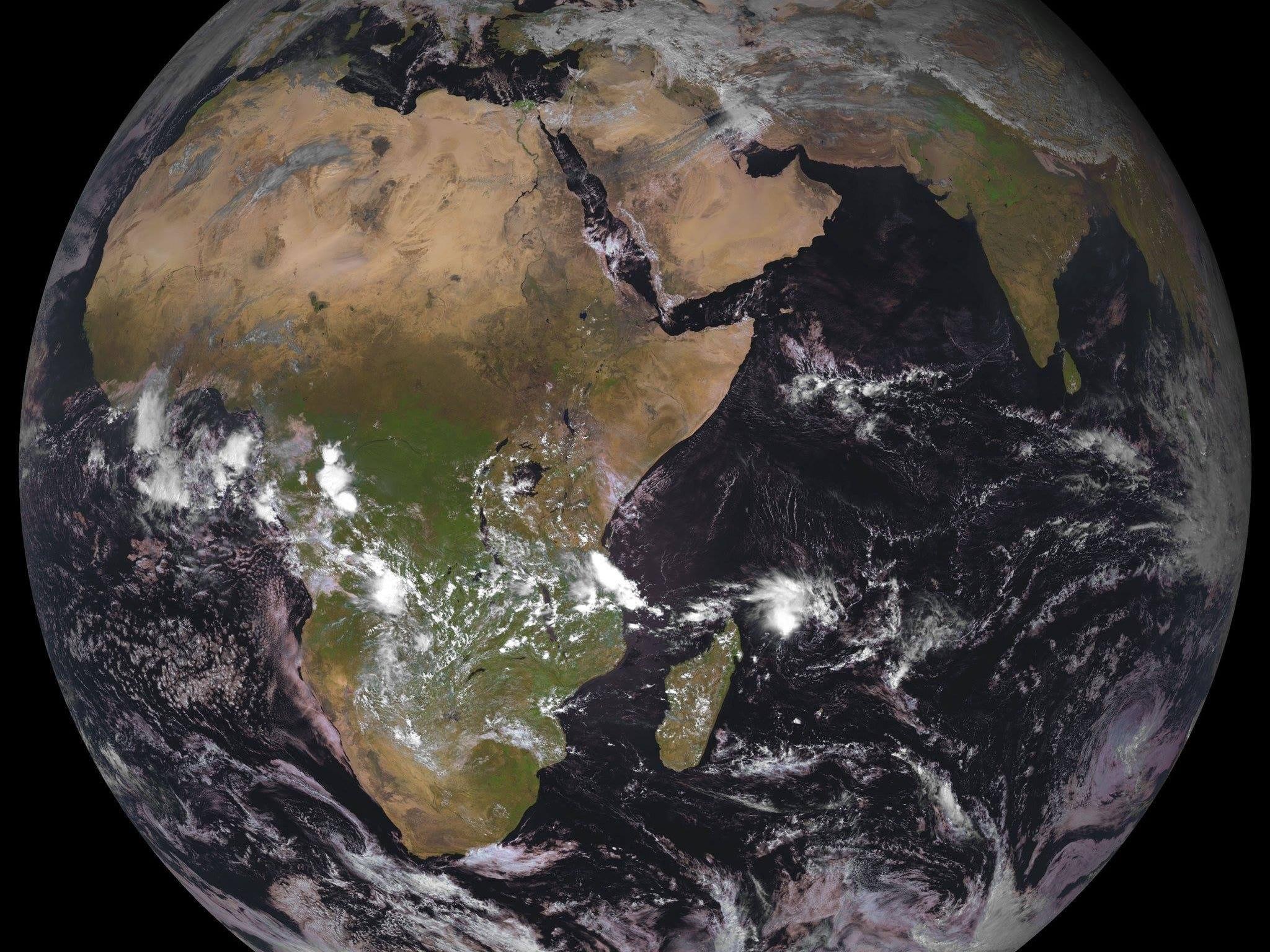インド洋にある広大な「重力の穴」…その原因を説明する最新理論を発表