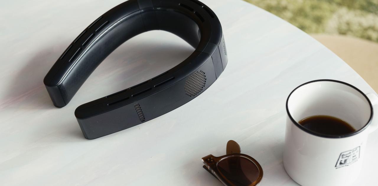 ただのネッククーラーじゃない。仕事から家事、QOLが上がる噂のアレを使ってみた | Business Insider Japan