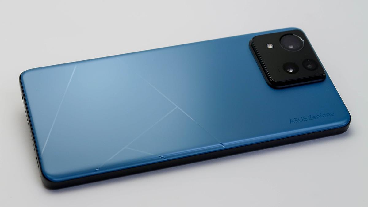 ASUS新型スマホ「Zenfone 11 Ultra」が日本発売。大型化＆AI機能の実用