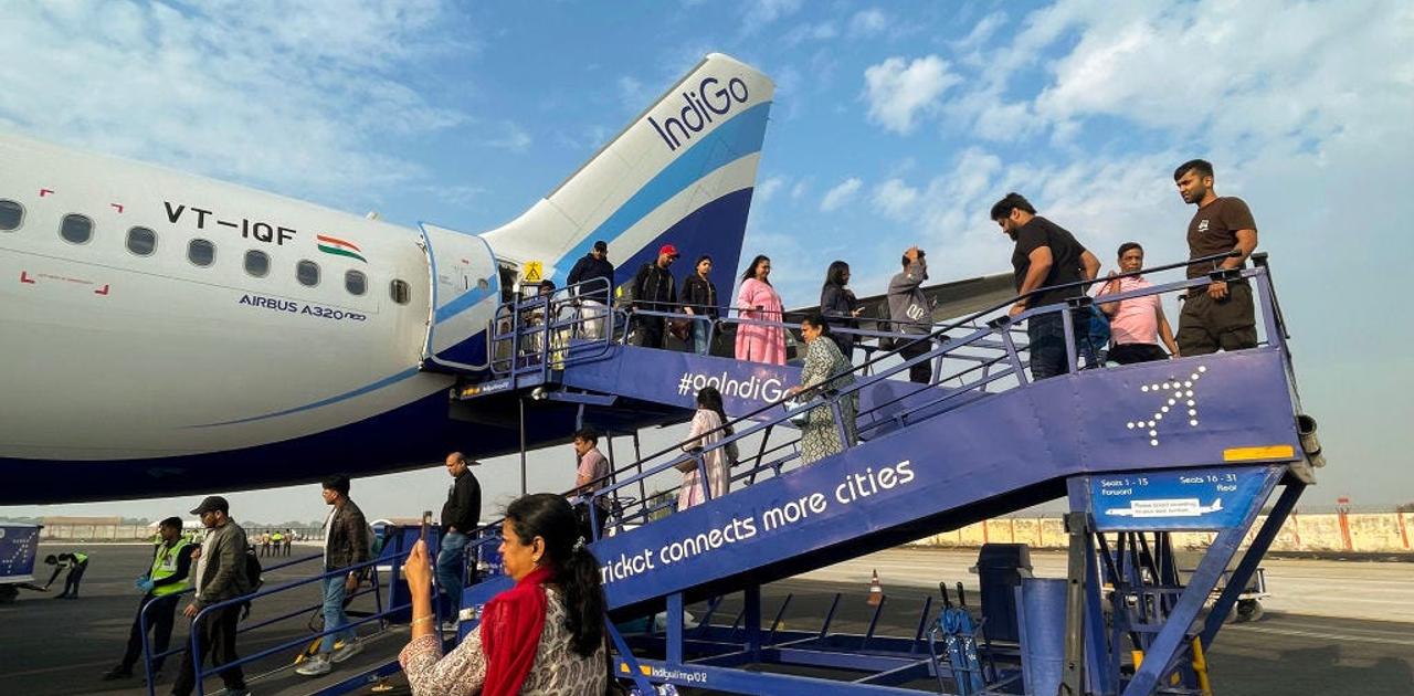｢非常に好評｣インドの航空会社、女性が男性から離れた座席を選べる予約ツールを試験導入 | Business Insider Japan