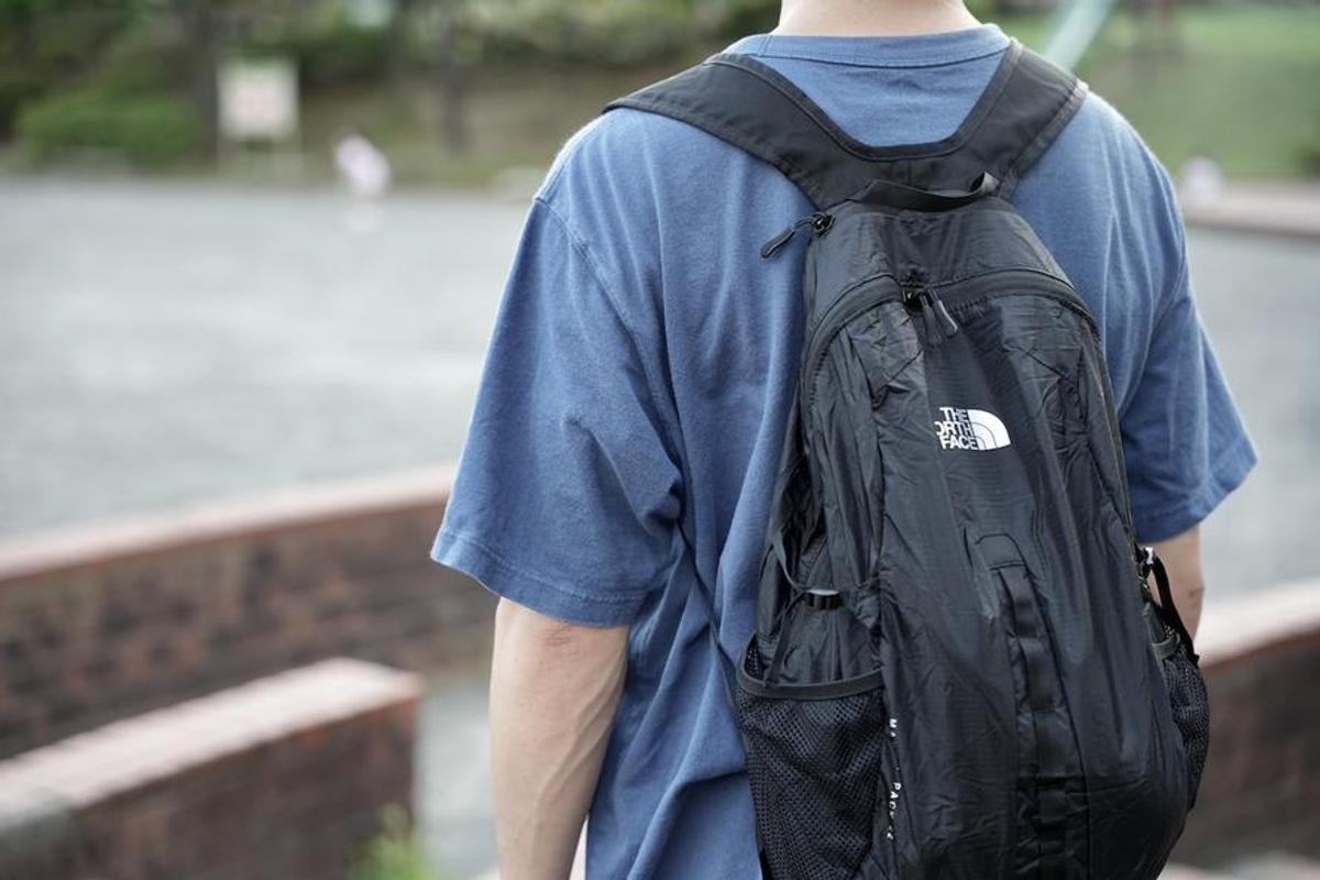 THE NORTH FACEのコレ、実は「高機能な22Lバックパック」なんです 