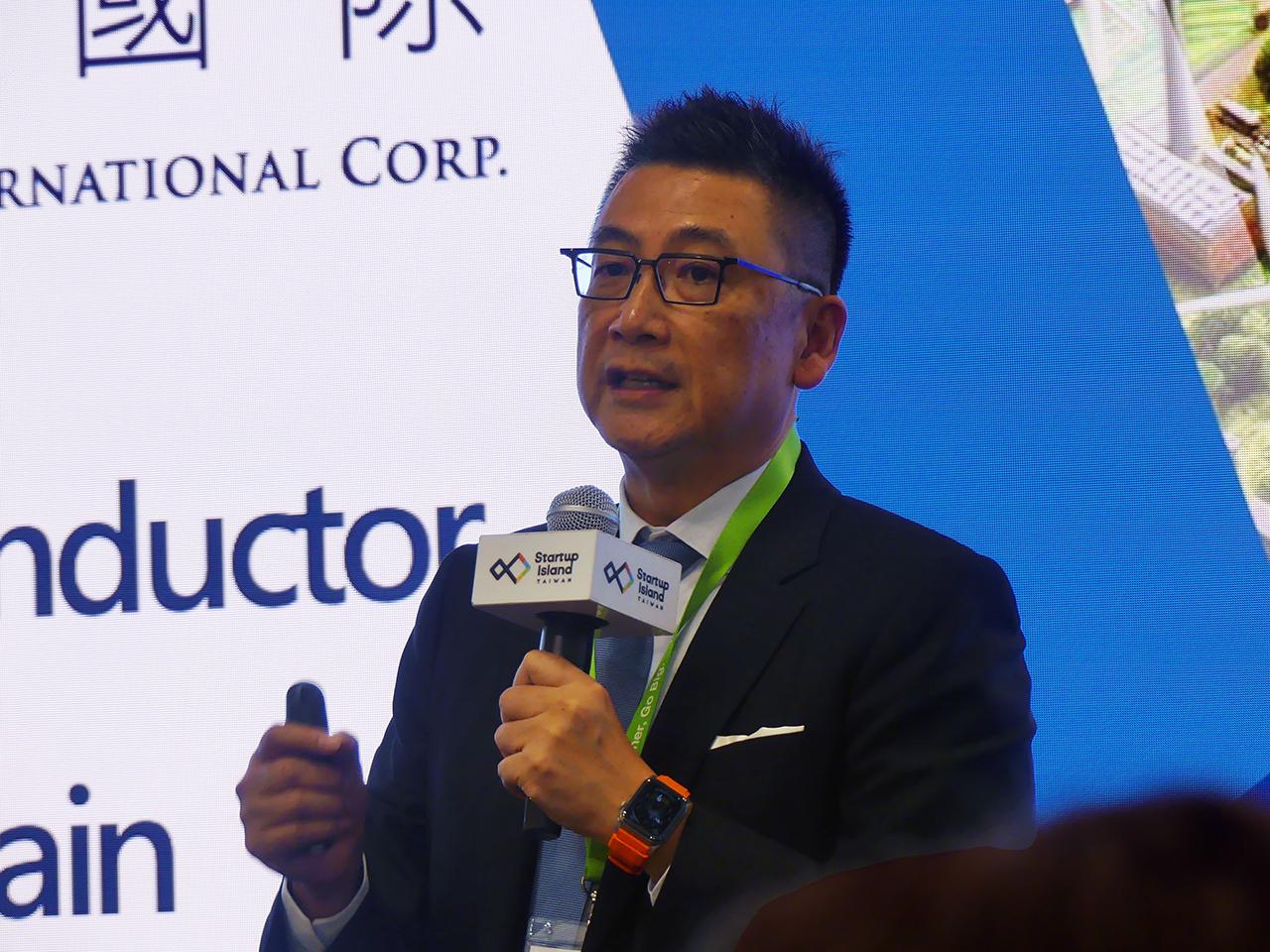 Photo of QIC founder and CEO Alex Lee.