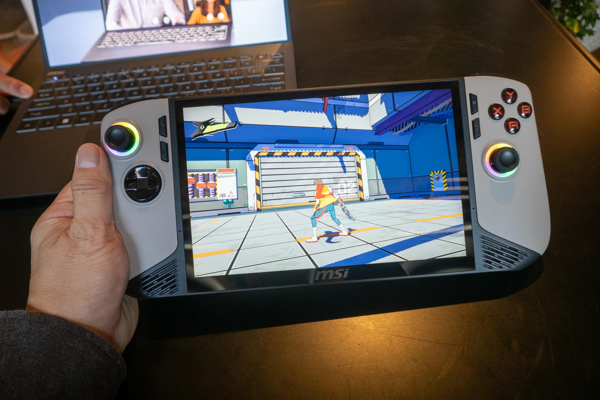 1kg以下のノートPCが続々。インテル Core Ultra シリーズ2で設計思想が