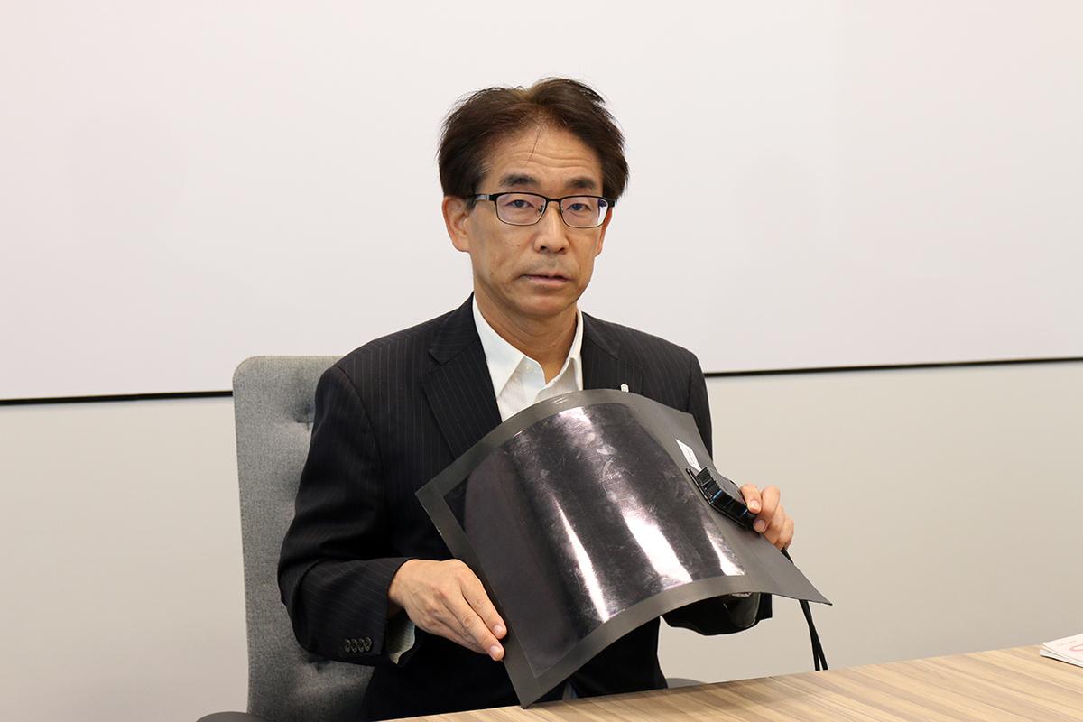【洋書】有機・ポリマー太陽電池の安定性と劣化 高効率で伸縮性を向上させた有機太陽電池を開発：発電層と透明