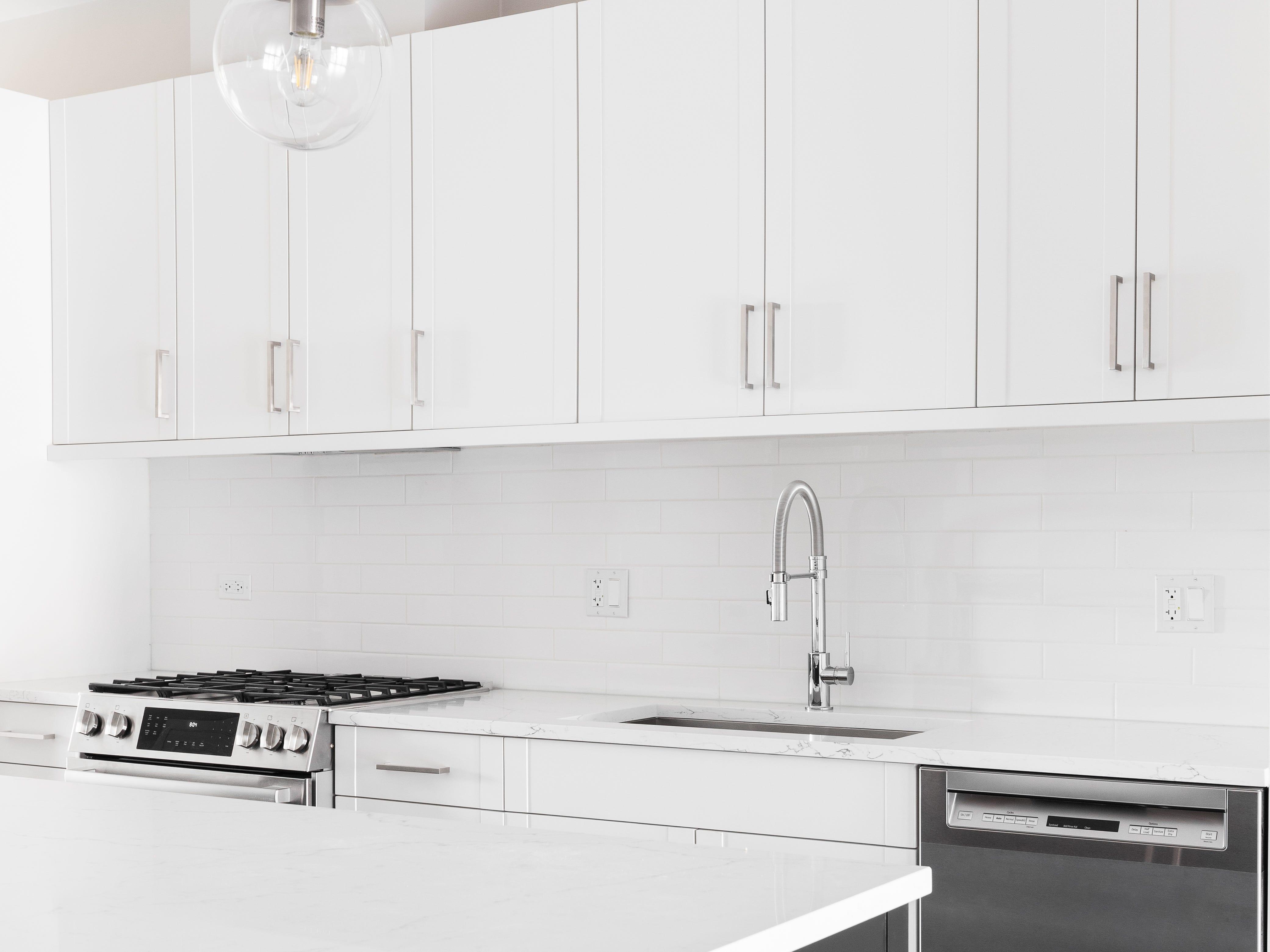 インテリアデザイナーに聞いた、2024年に的外れだったキッチンの