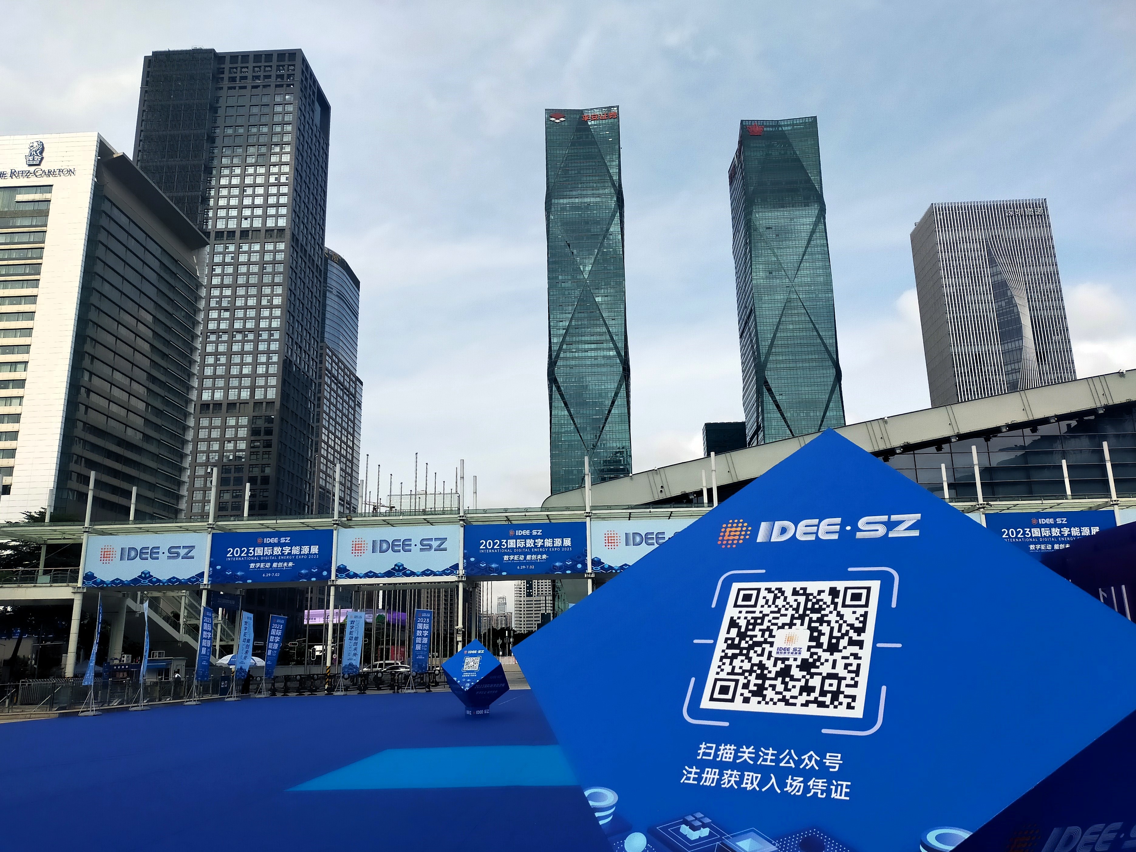 4年半ぶりビザ免除再開。キャッシュレス社会・中国に渡航する際に絶対