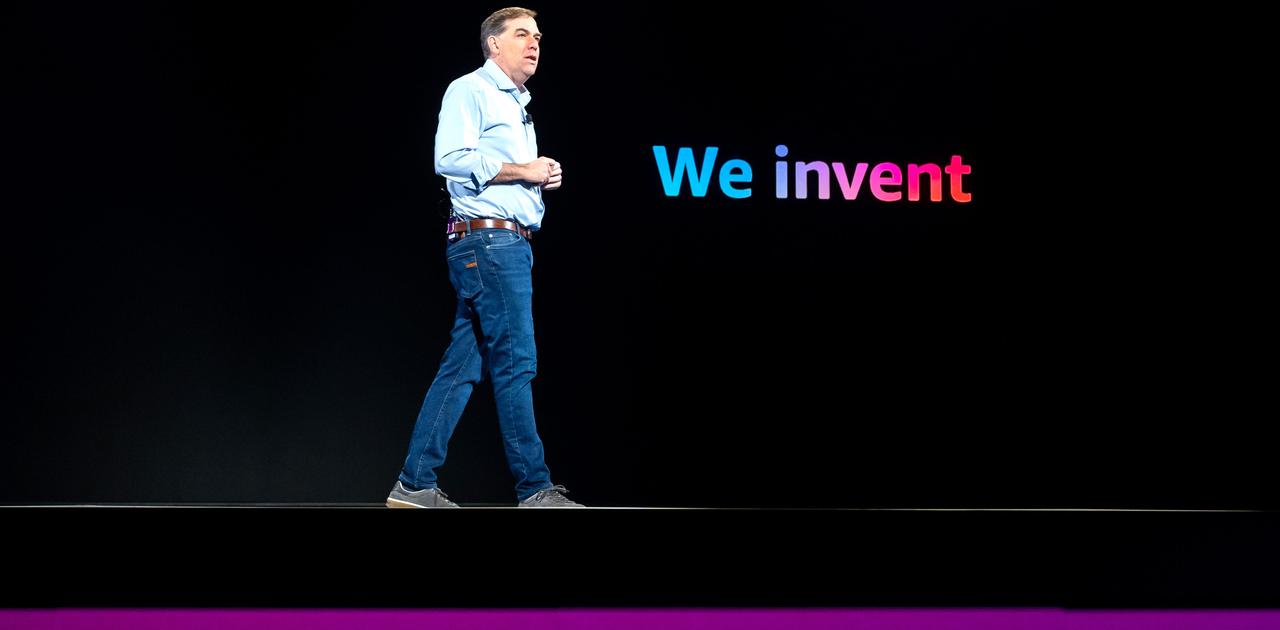 独自チップとスパコンがAI時代の鍵を握る…アマゾンAWSはその両方を推進 | Business Insider Japan