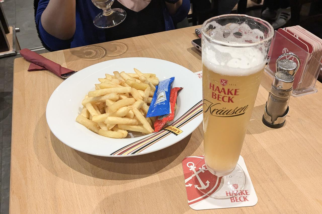 PXL_20241109_124231130