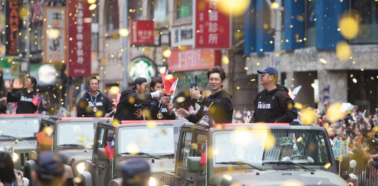 ｢プレミア12｣優勝の熱狂続き台湾社会は経済効果に期待。映画化計画や甲子園描いた｢KANO｣リバイバル上映も | Business Insider Japan