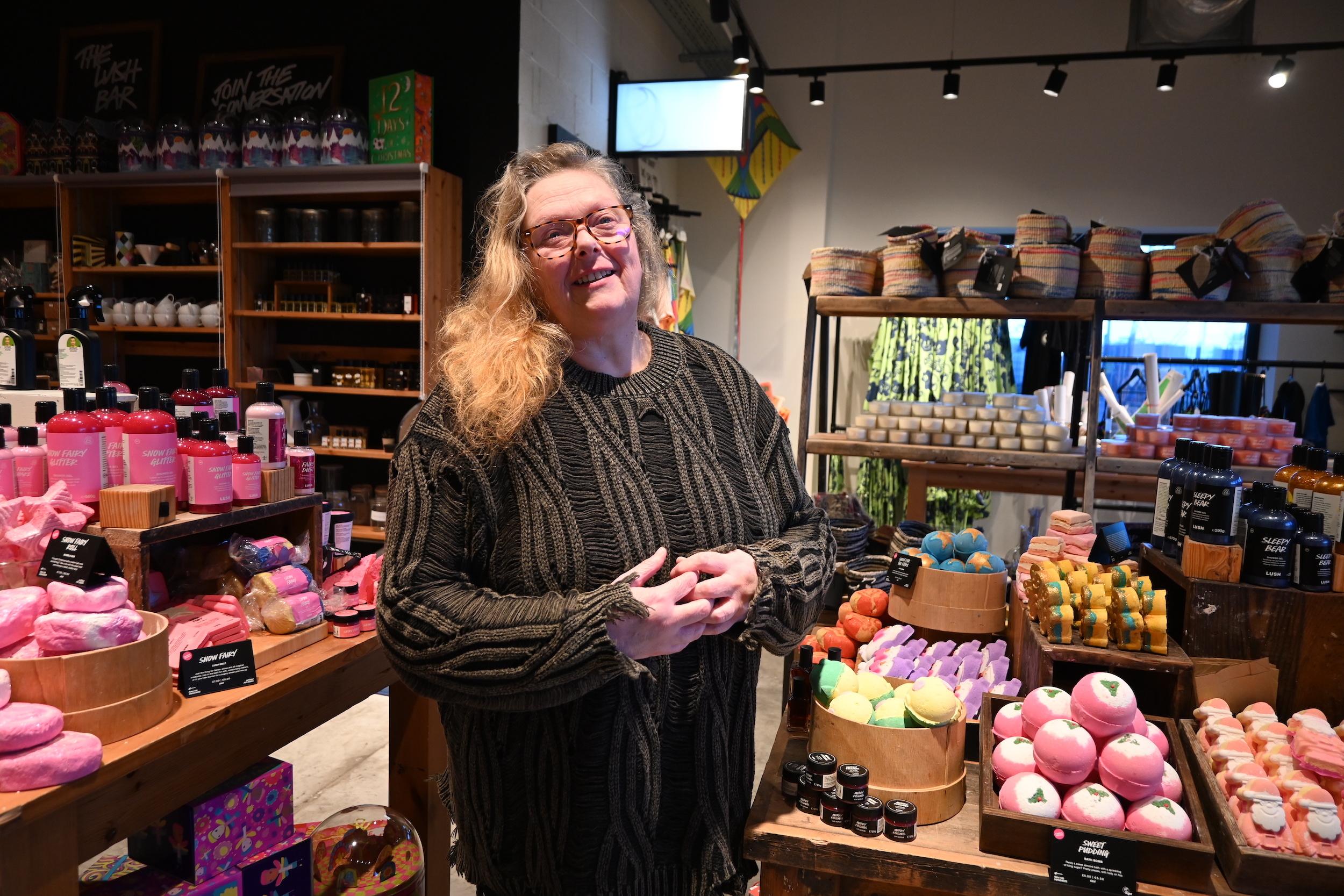 赤字覚悟のボディローションを17年間販売。LUSHが“寄付”商品を売り続ける理由