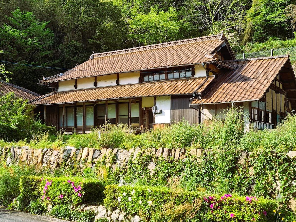 日本の家屋と生活 日本の家屋と生活〈新版〉 | B. タウト, 篠田 英雄 |本 | 通販 | Amazon