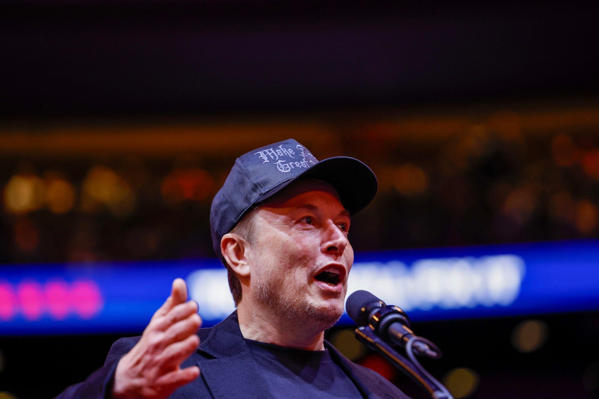 政治介入を強めるイーロン・マスク、今度は「ヨーロッパを再び偉大に」と宣言