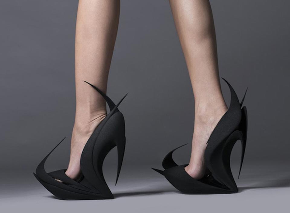 20150527_shoes_hadid.jpg