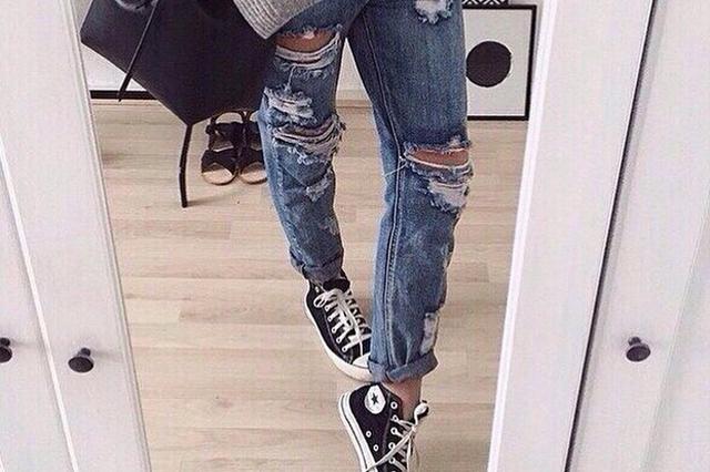 ripped jeans outfit tumblr