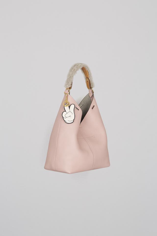 存分に迷いましょう。わたしらしさを発揮できるアニヤの新バッグ  