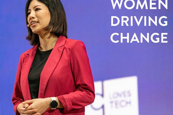 リーダーシップは良い人を演じることではない。世界の女性起業家を支えるリアン・ロバースの思い