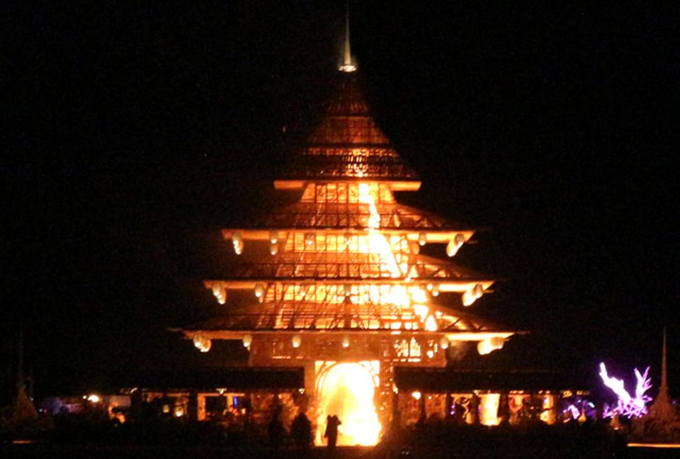 20161109burningman07.jpg