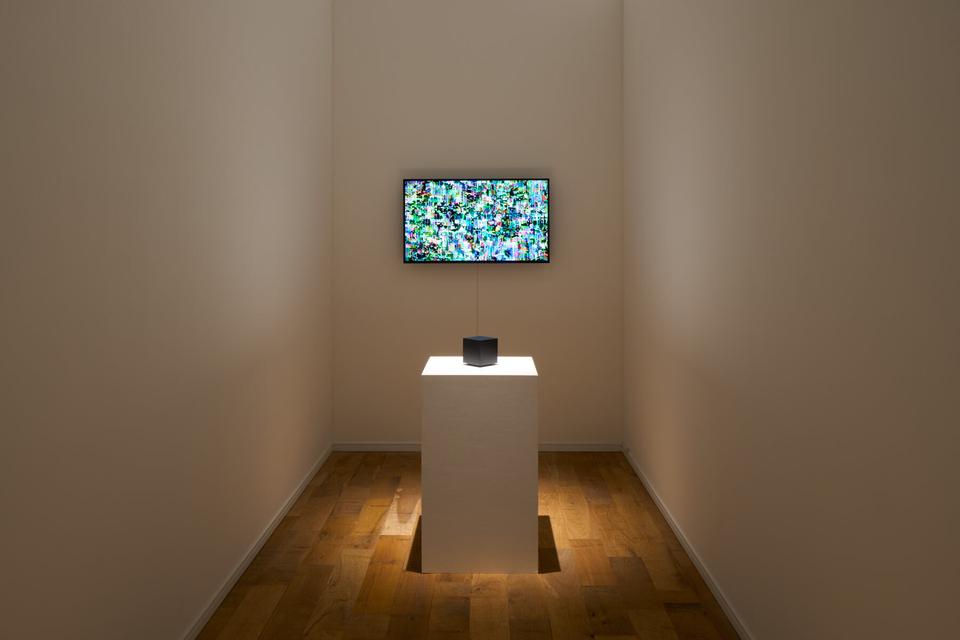 240626_KNT_installation_0001.jpg_compressed