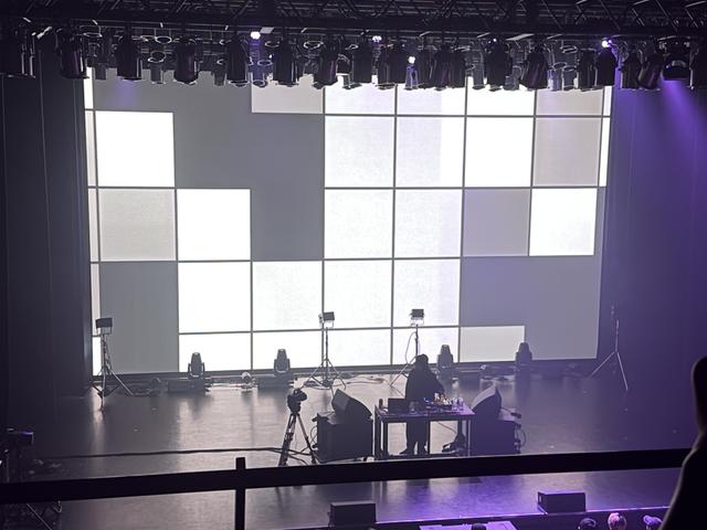踊らないのに、トランスする。MUTEK.JP圧巻のパフォーマンスは、現代の