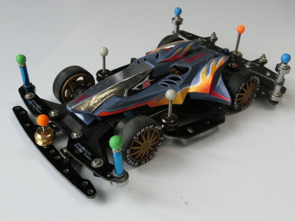 ハイスピードがすごい！ カシオEXILIM ZR20ならミニ四駆をスローで、連