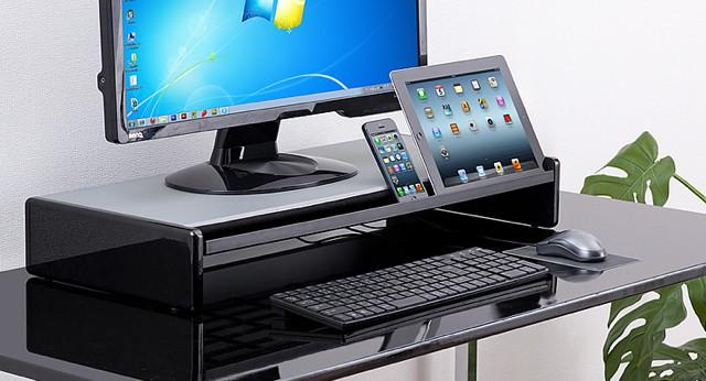 タブレットPCやスマホをおけるモニター台で机の上をすっきり整頓