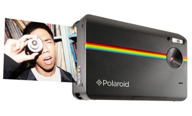 撮ったその場ですぐプリント。21世紀のインスタントカメラはこんな