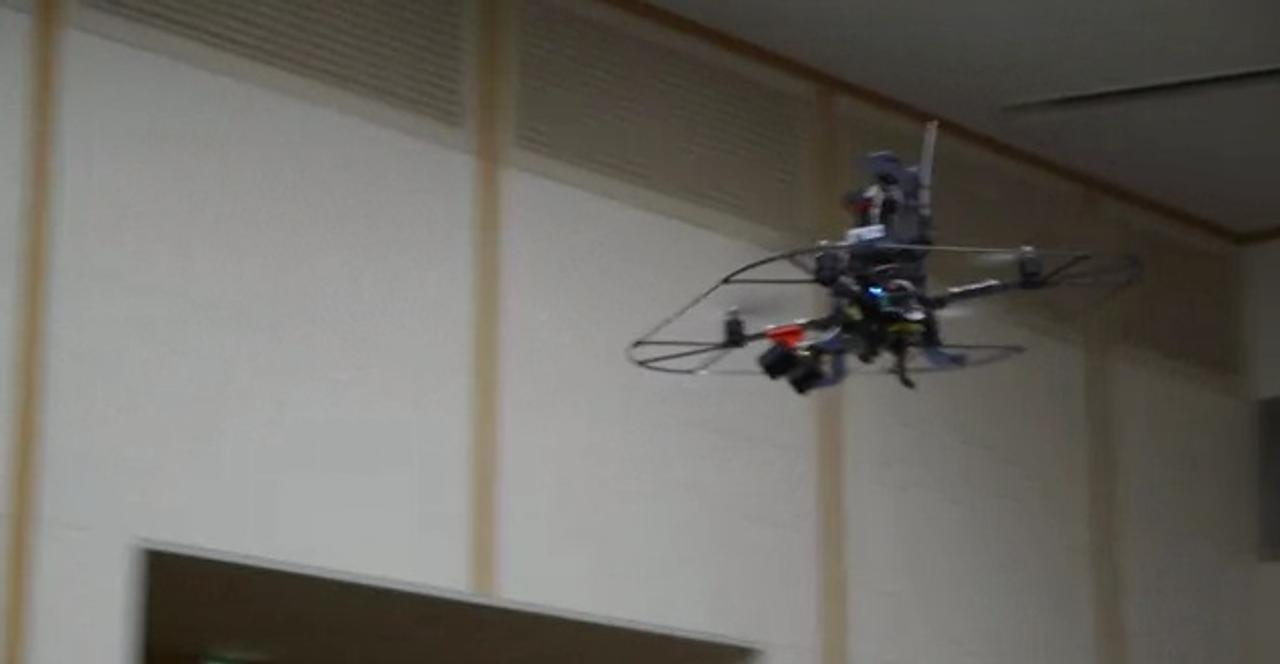 月額5000円でレンタル...民間初の｢防犯用飛行ロボット｣完成でドロボーもう逃れられない（動画あり）