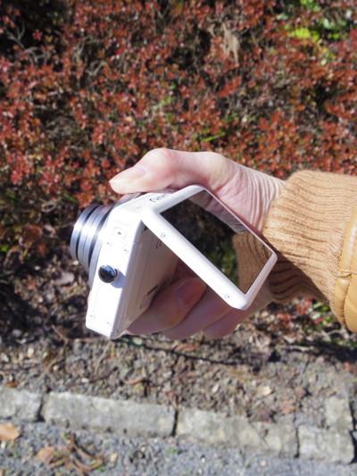 やるじゃんキヤノン。小型で高画質、片手でサッと撮影できる新感覚の