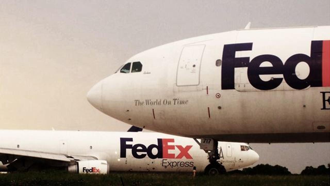 FedExがネットより帯域幅あるってどういうこと？ 抜く日はくるの？
