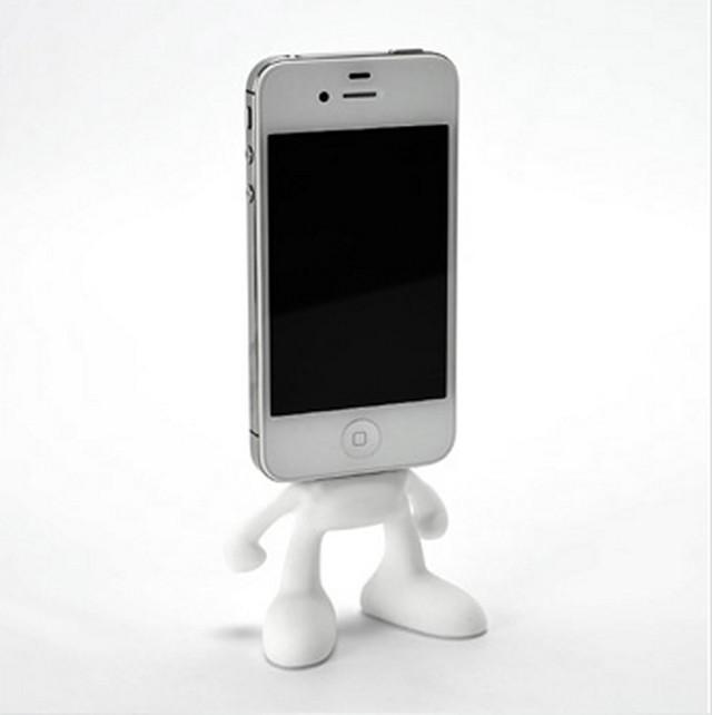かわいいなこれ。iPhone／iPod充電スタンド｢Pinhead for iPhone4S/4