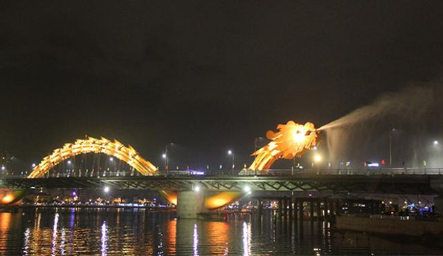 130410dragonbridge.jpg