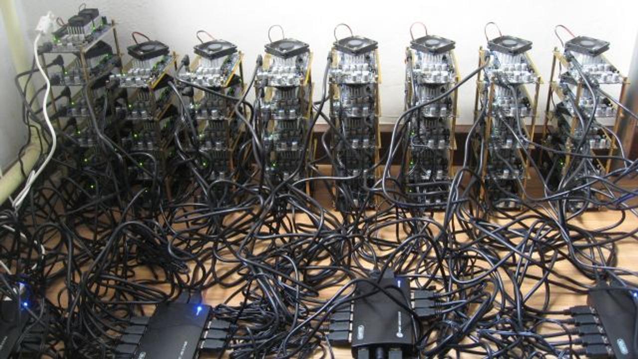 Bitcoinをざくざく掘り出す モンスター マシンたち ギズモード ジャパン