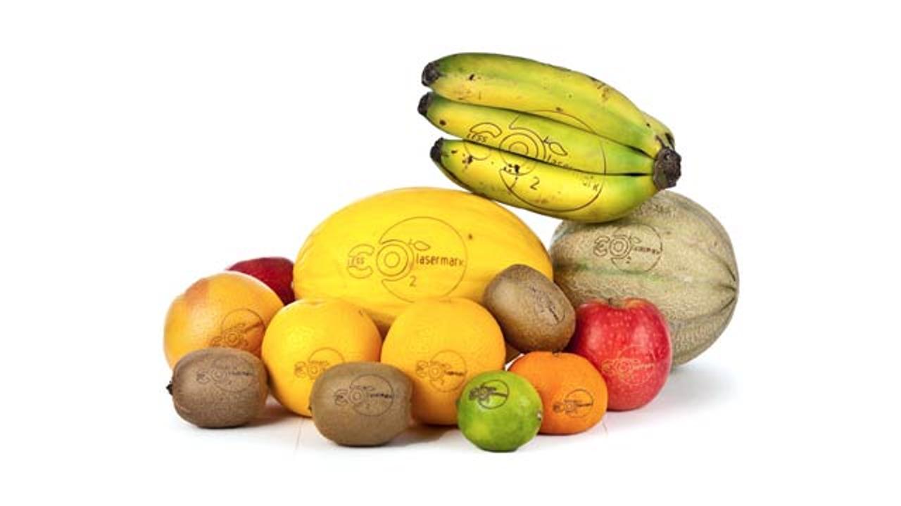 レーザーカットで直接ロゴ印刷、フルーツや野菜からパッケージが消える（写真ギャラリーあり）