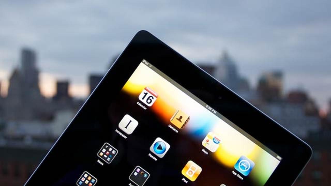 次期iPadには、iPad miniの薄くて軽いディスプレイ技術が搭載されるとかなんとか