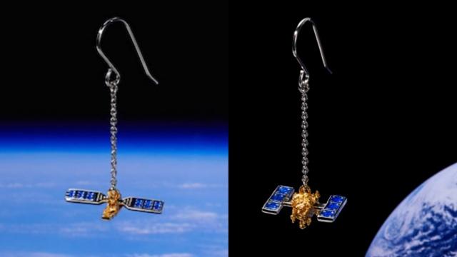 耳元に、胸元に。JAXA公認の人工衛星アクセサリーを泳がせたい