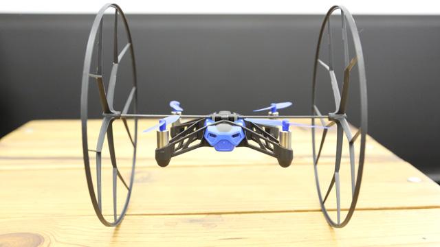 AR.Drone ドローン AR. Droneのパロットが開発した派生機は気軽さ追求の新感覚