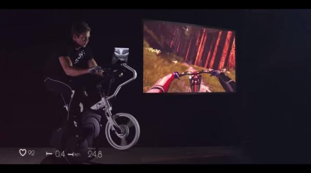 VRヘッドセットとエアロバイクで、家にいながらサイクリング | ギズモード・ジャパン