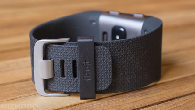 150206fitbitsurge9.jpg