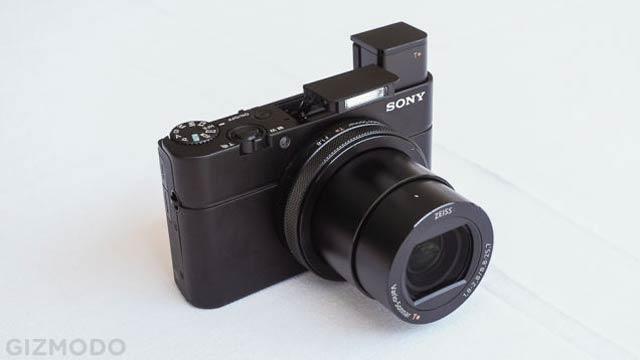 150611sonynew4kcameras02.jpg