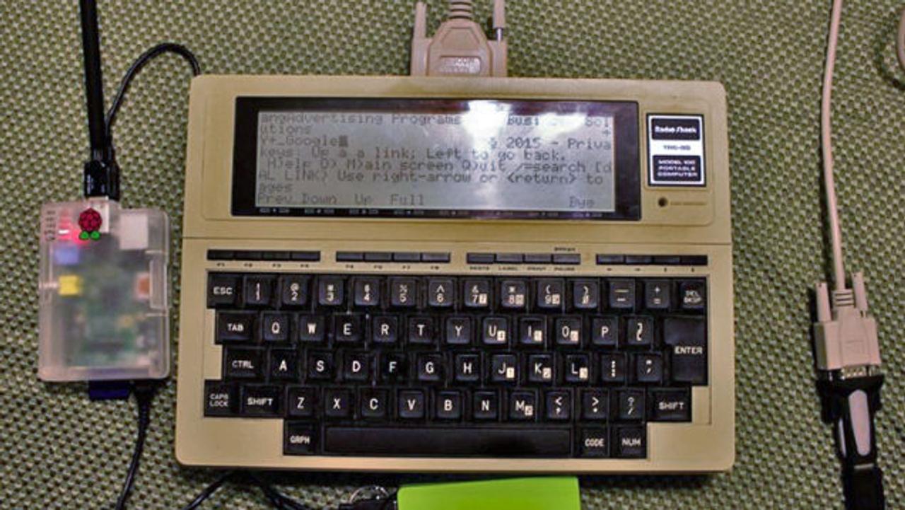 世界最古のノート型PC｢TRS-80｣をハックしてインターネットしてみる