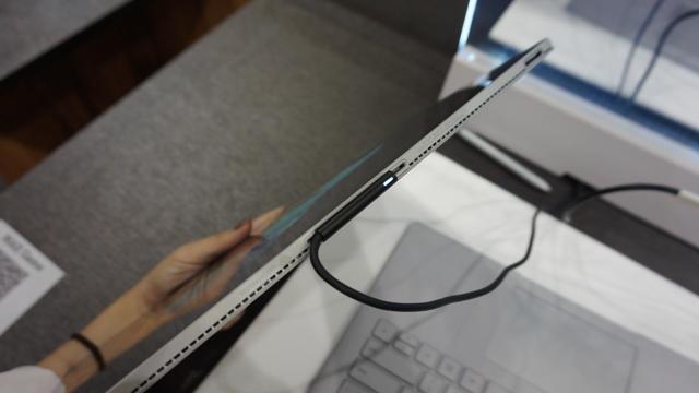 151006_surface_book06.jpg
