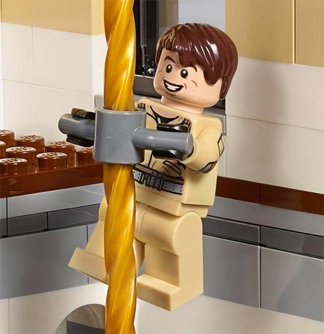 151112_ghostbusters_lego_tower_inside_12.jpg