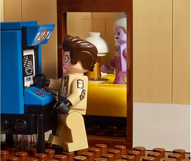 151112_ghostbusters_lego_tower_inside_9.jpg